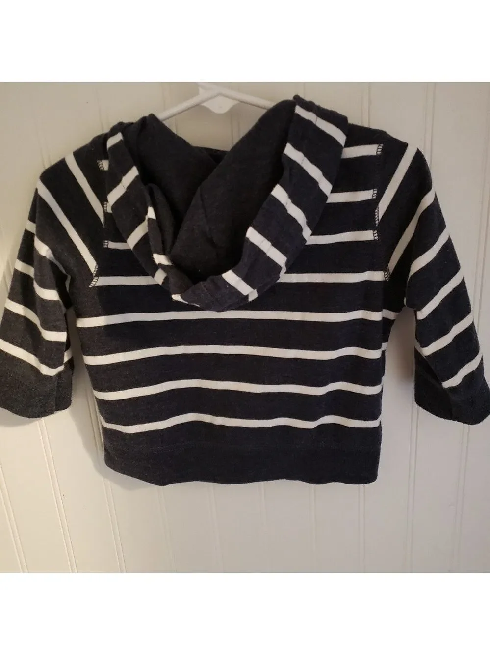 Baby Gap sweatshirt 6-12 months